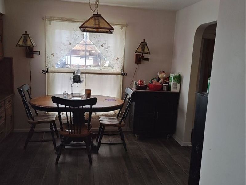 6707 Thornton Drive, Parma, OH 44129 Photo 4