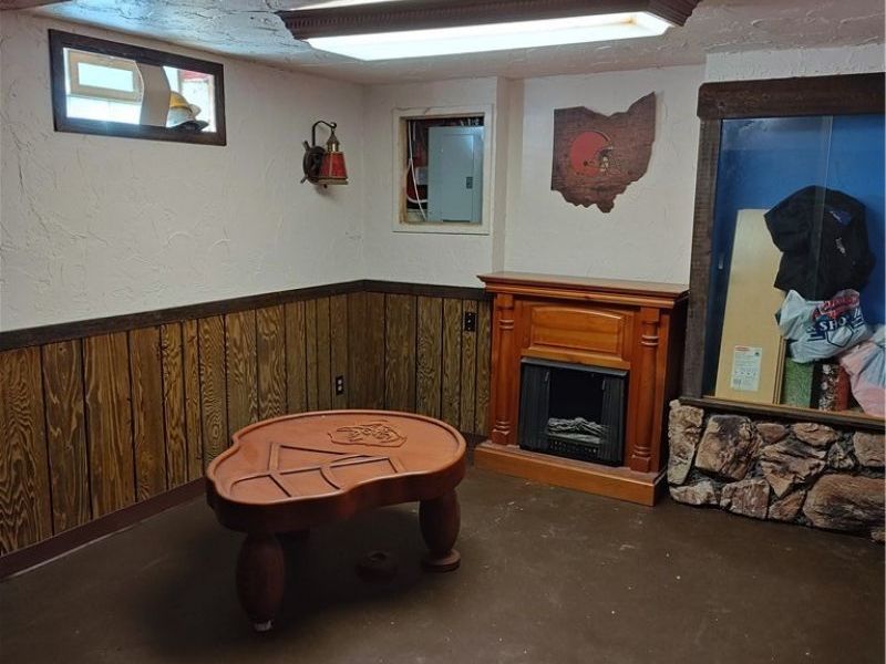 6707 Thornton Drive, Parma, OH 44129 Photo 7