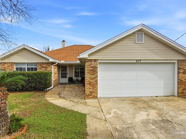 477 Cascabellas St, Mary Esther, FL 32569