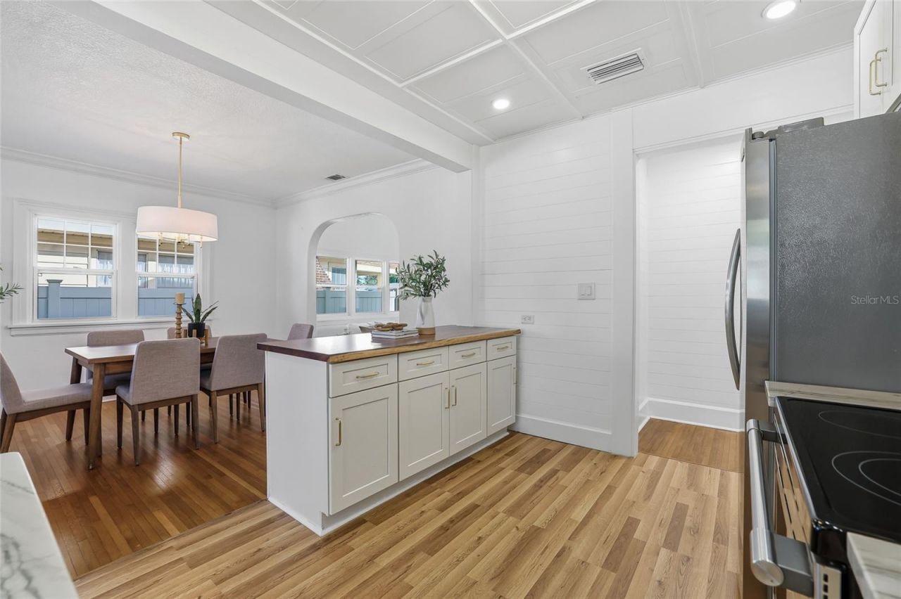 918 45th Street N, Saint Petersburg, FL 33713 Photo