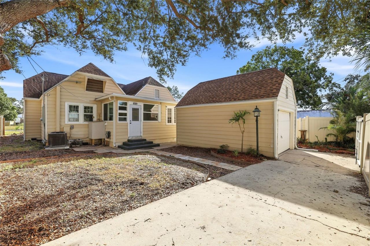 918 45th Street N, Saint Petersburg, FL 33713 Photo