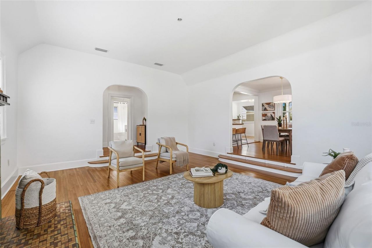 918 45th Street N, Saint Petersburg, FL 33713 Photo