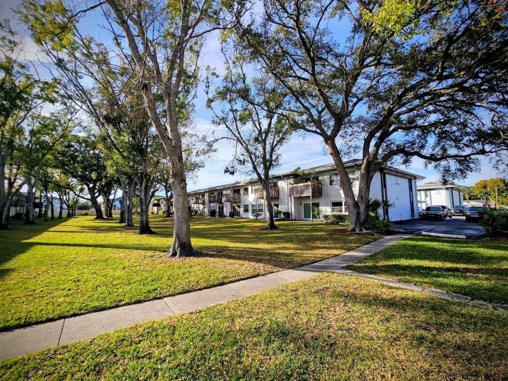 7700 92nd Street, Unit 203, Seminole, FL 33777 Main Photo