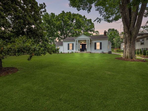 2126 Sharondale Dr, Nashville, TN 37215