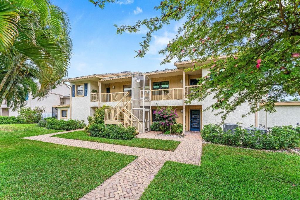 15 Eastgate Drive, Unit D, Boynton Beach, FL 33436 Photo