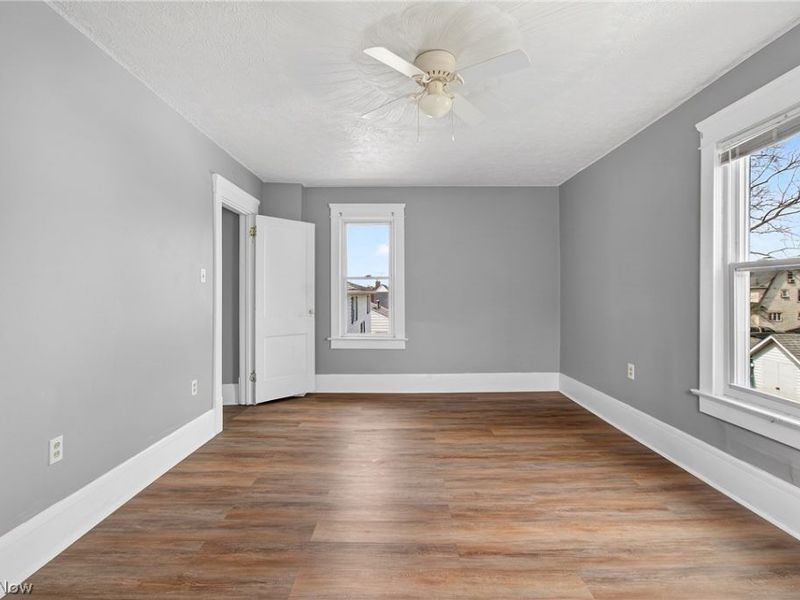 245 E Ford Avenue, Barberton, OH 44203 Photo 16