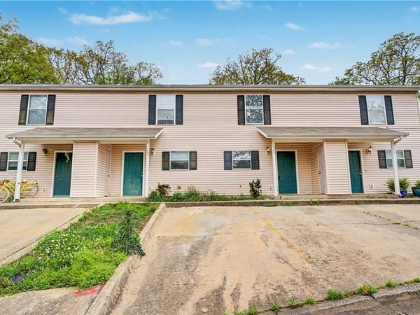 1368 S Sequoyah Court, Fayetteville, AR 72701