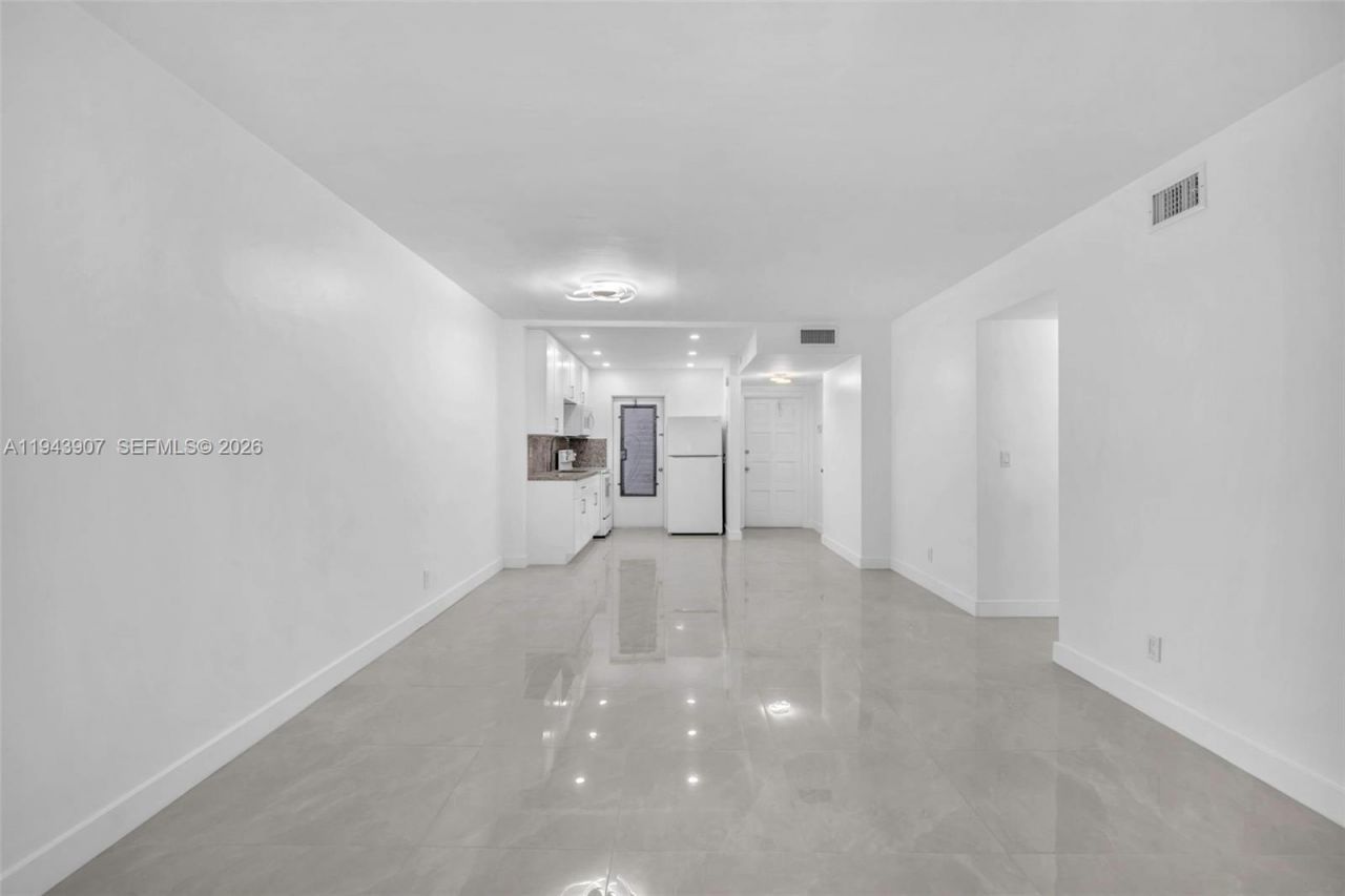 1201 Hillcrest Ct , Unit 102, Hollywood, FL 33021 Photo