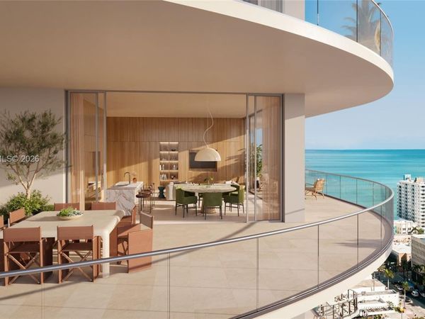 600 72nd St, Unit 204, Miami Beach, FL 33141