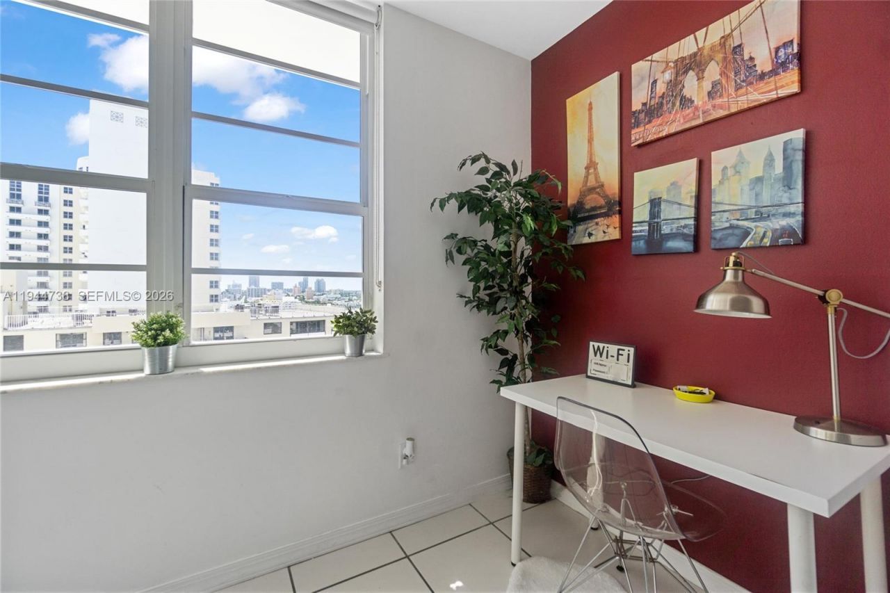 100 Lincoln Rd, Unit 1105, Miami Beach, FL 33139 Photo