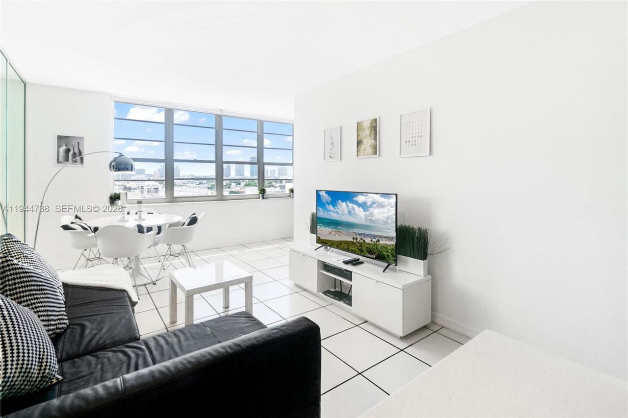 100 Lincoln Rd, Unit 1105, Miami Beach, FL 33139 Photo