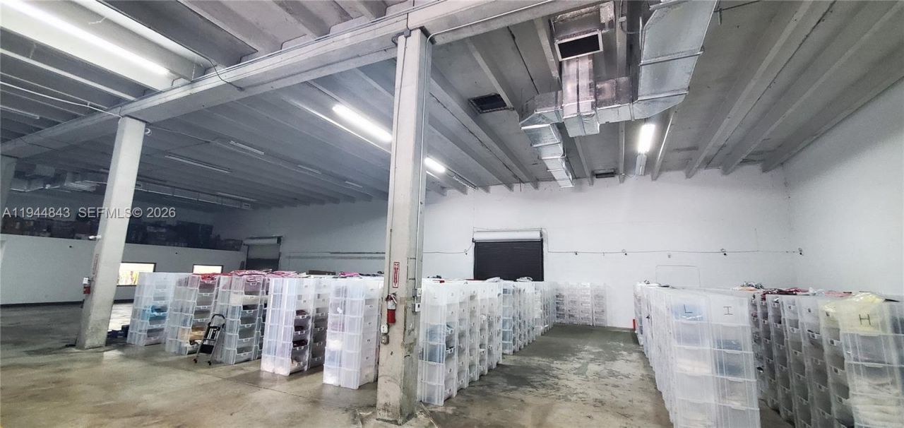 2100 NW 93rd Ave, Doral, FL 33172 Photo