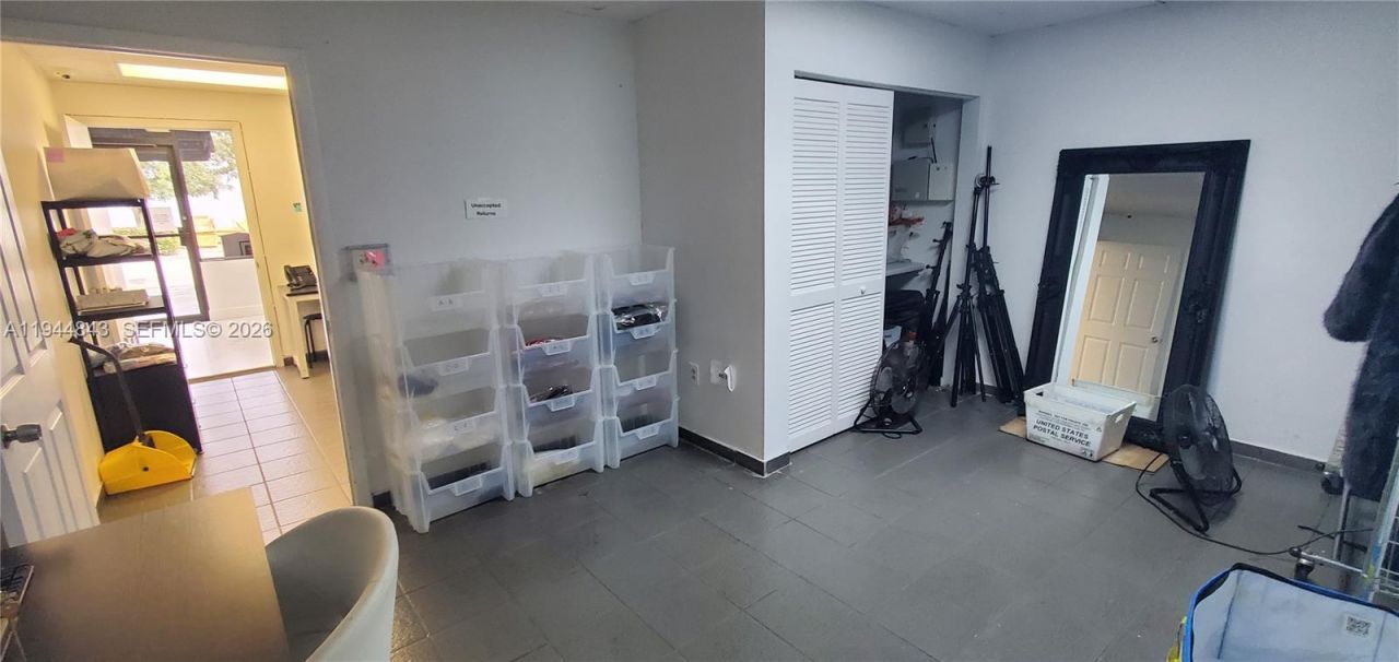 2100 NW 93rd Ave, Doral, FL 33172 Photo