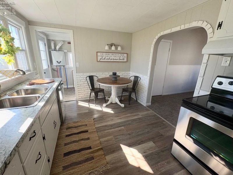 545 W Stevenson Street, Gibsonburg, OH 43431 Photo 9