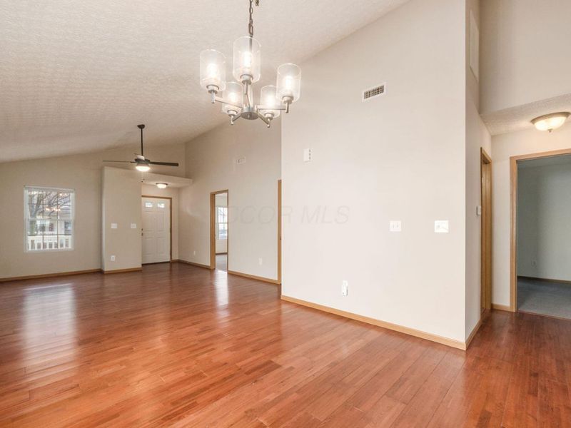 8307 Tegmen Street, Columbus, OH 43240 Photo 12