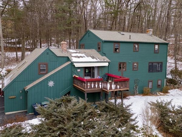 15 Rocky Pond Rd, Boylston, MA 01505