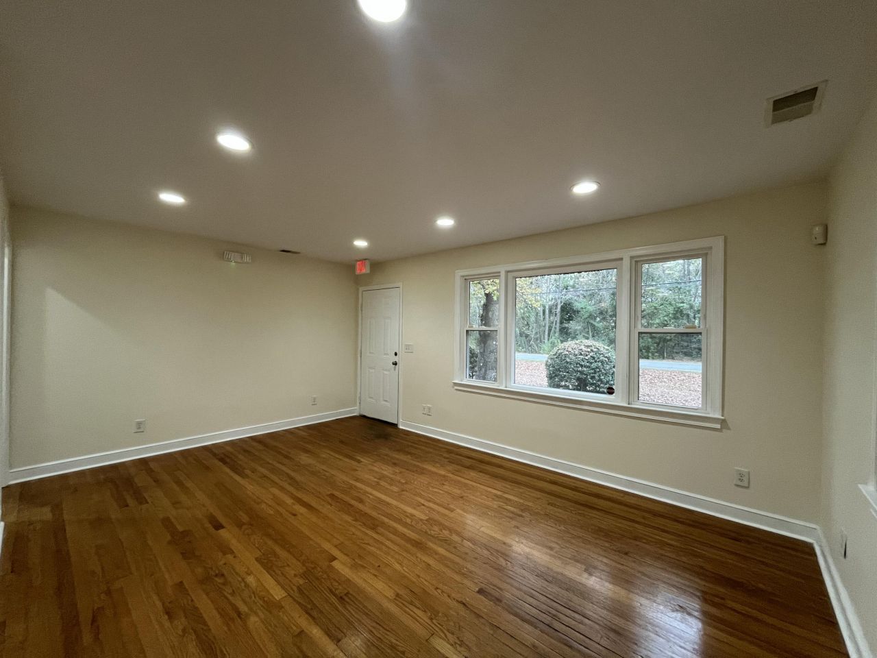 634 Orleans Road Photo 7