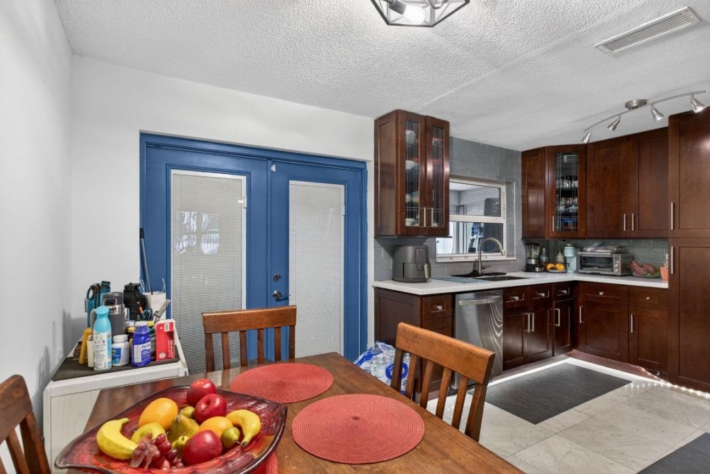 910 NW 49th Court, Deerfield Beach, FL 33064 Photo