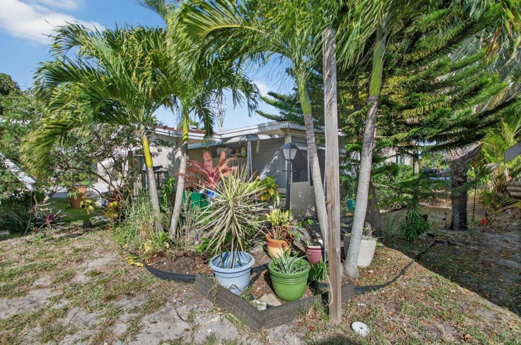 910 NW 49th Court, Deerfield Beach, FL 33064 Photo