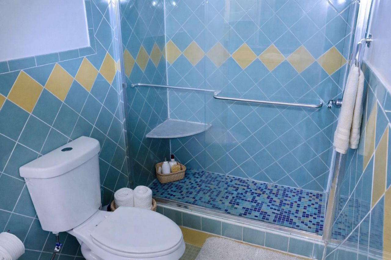 1351 NE 191st Street, Unit E217, Miami, FL 33179 Photo