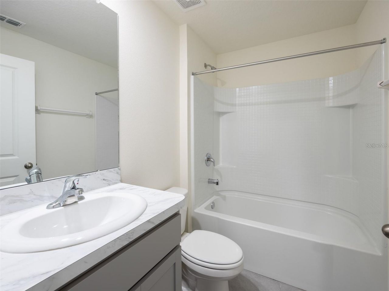 3820 Mannered Gold Avenue, Bradenton, FL 34208 Photo