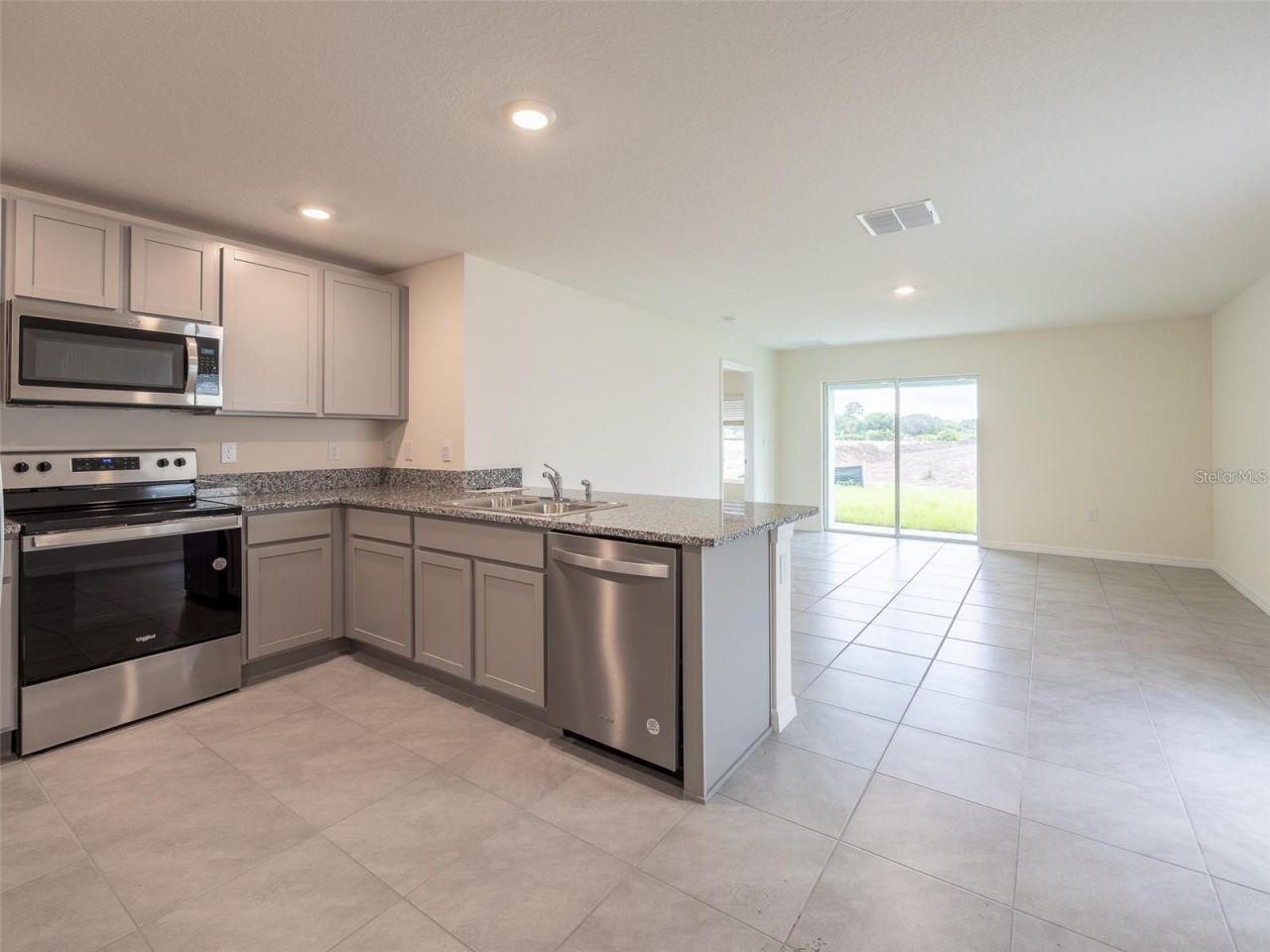 3820 Mannered Gold Avenue, Bradenton, FL 34208 Photo