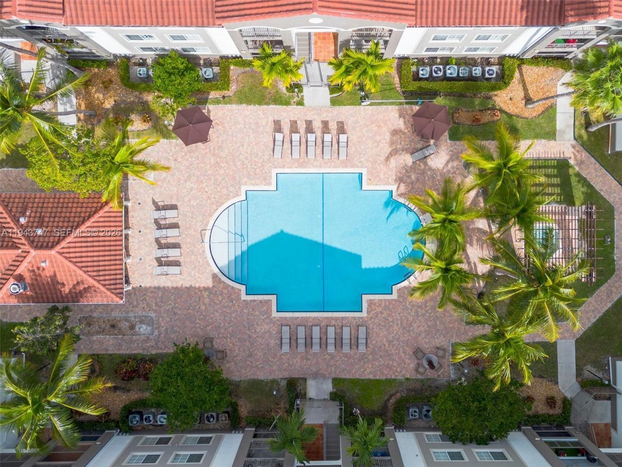 6861 SW 44th St , Unit 304, Miami, FL 33155 Photo