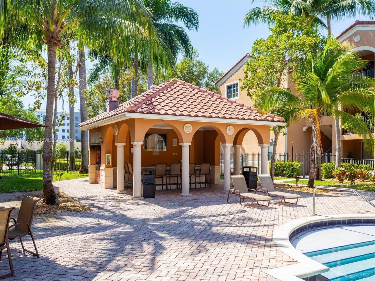 6861 SW 44th St , Unit 304, Miami, FL 33155 Photo