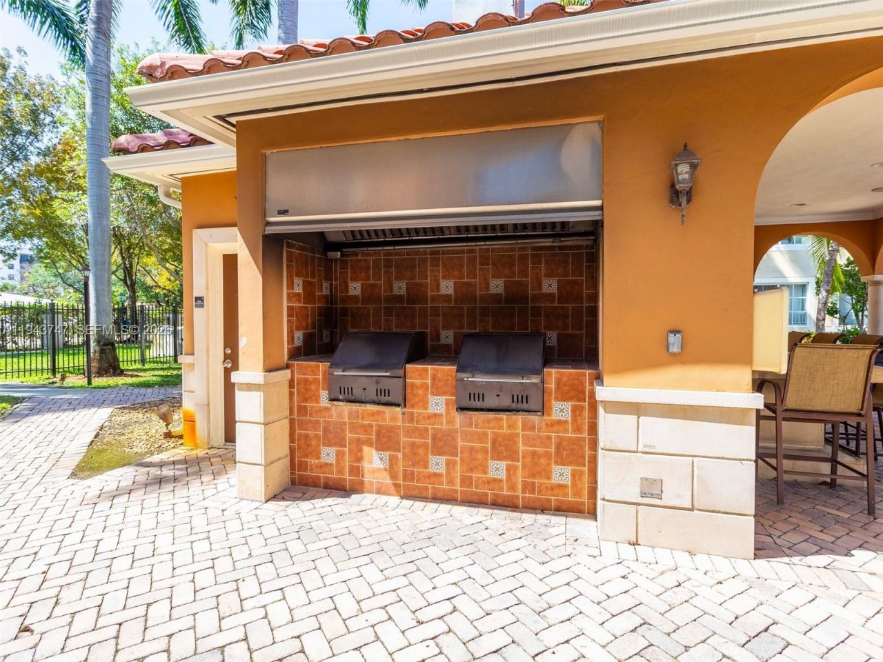 6861 SW 44th St , Unit 304, Miami, FL 33155 Photo