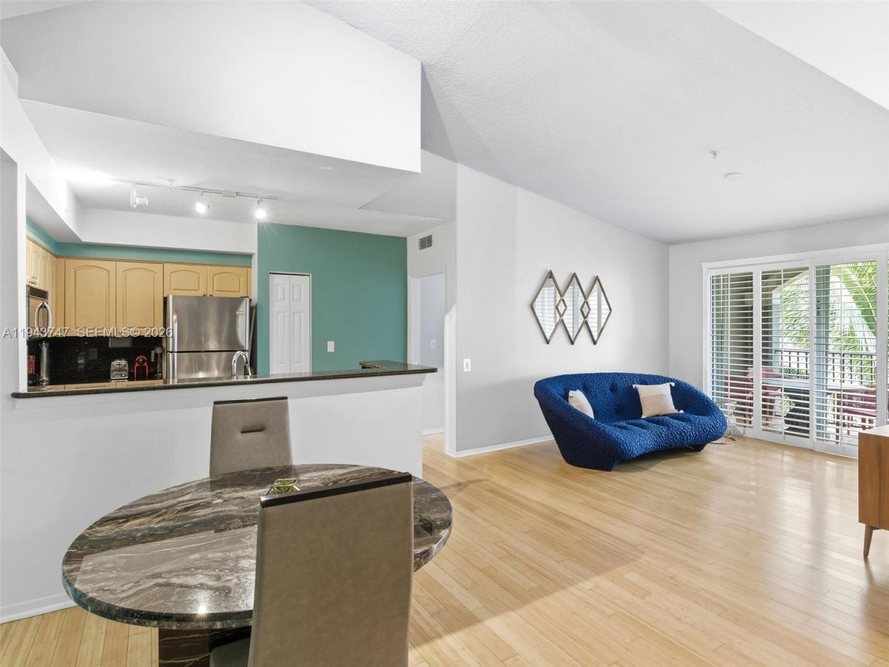 6861 SW 44th St , Unit 304, Miami, FL 33155 Photo