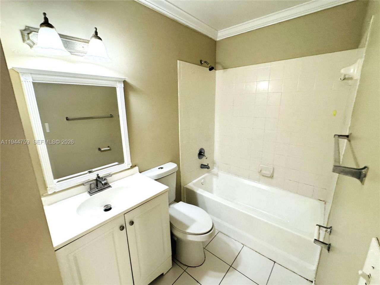 1141 Lake Victoria Dr, Unit E, West Palm Beach, FL 33411 Photo