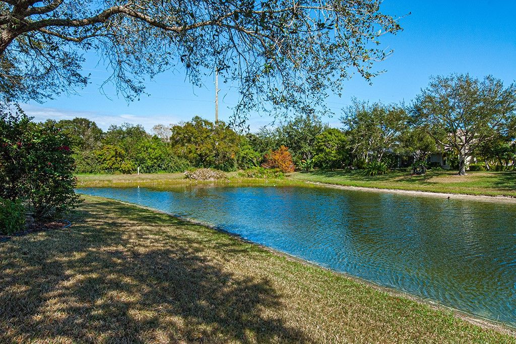370 E Temple Court Sw, Vero Beach, FL 32968 Photo