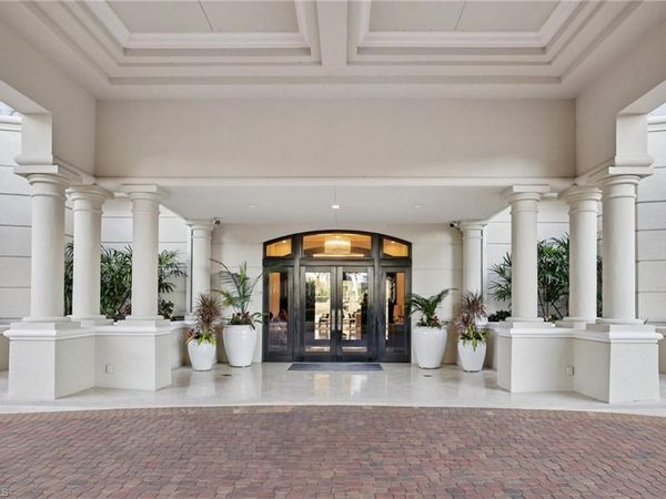 7575 Pelican Bay BLVD, Unit 201, NAPLES, FL 34108