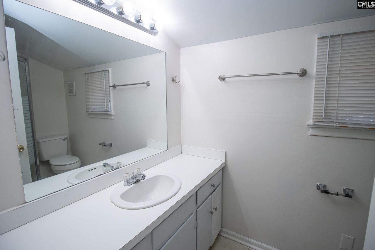 528 Bear Creek Road Photo 20