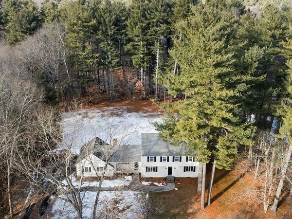 6 Glen Drive, Lynnfield, MA 01940