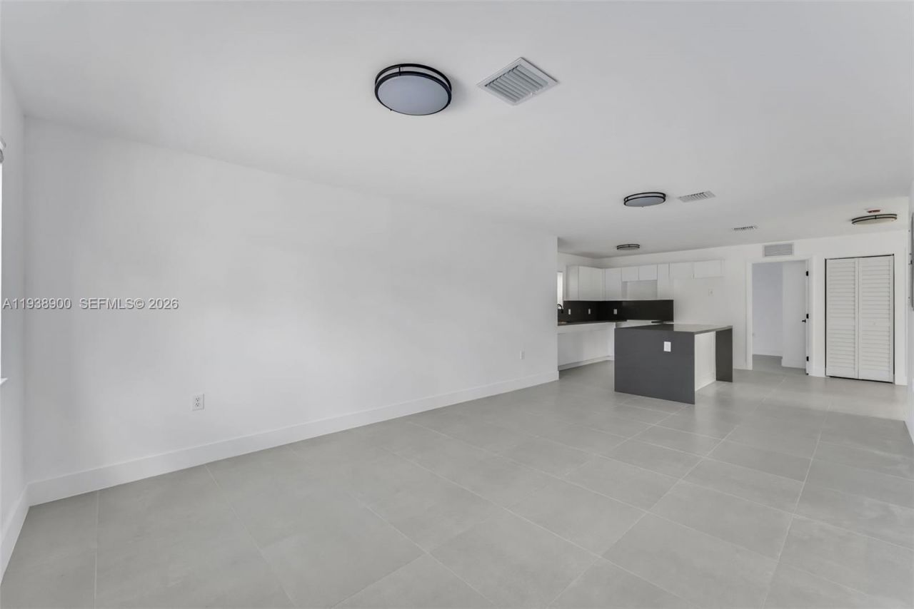 5817 NW 30th Ave, Miami, FL 33142 Photo