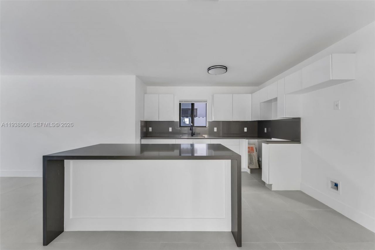 5817 NW 30th Ave, Miami, FL 33142 Photo