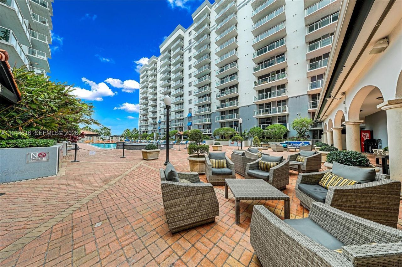 5091 NW 7th St, Unit 115, Miami, FL 33126 Photo