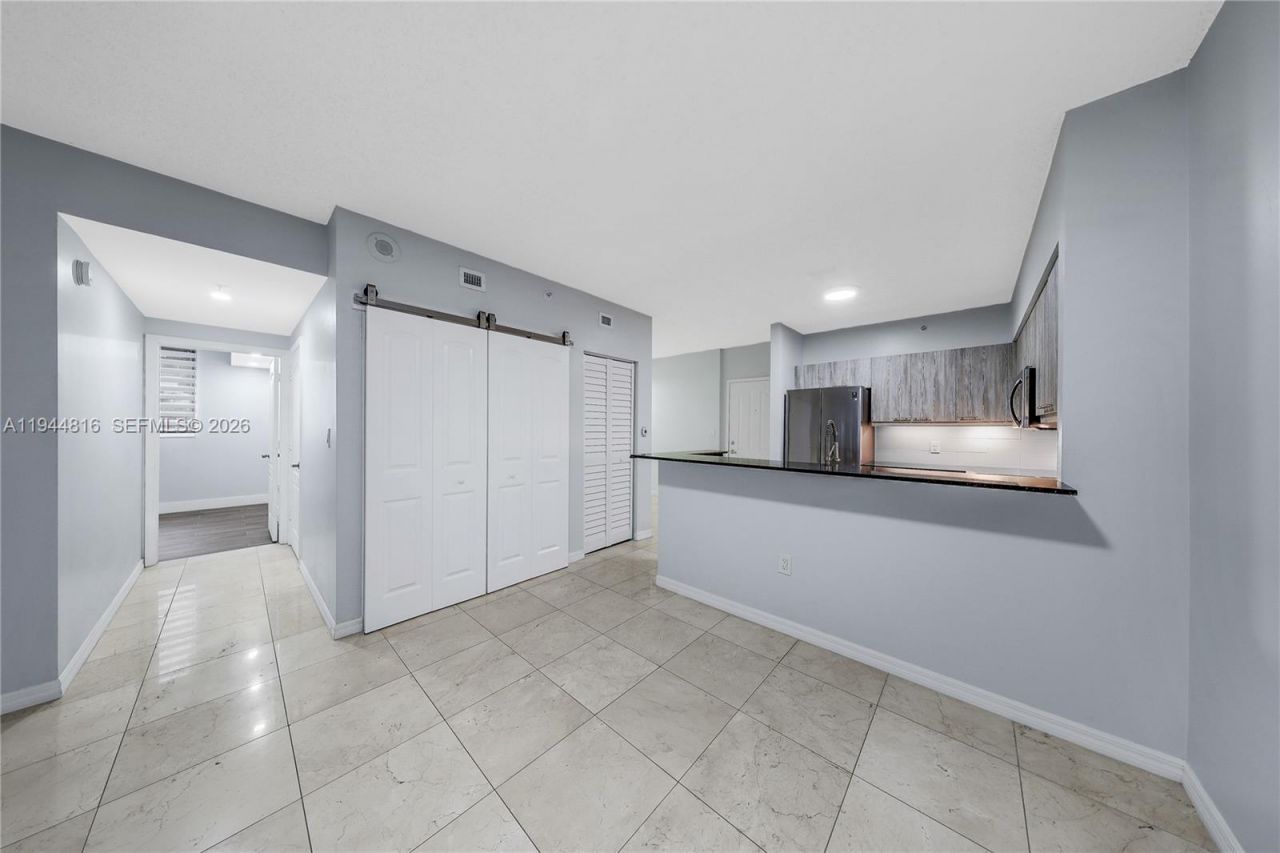 5091 NW 7th St, Unit 115, Miami, FL 33126 Photo