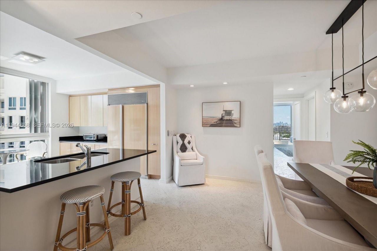 791 Crandon Blvd, Unit 1501, Key Biscayne, FL 33149 Photo