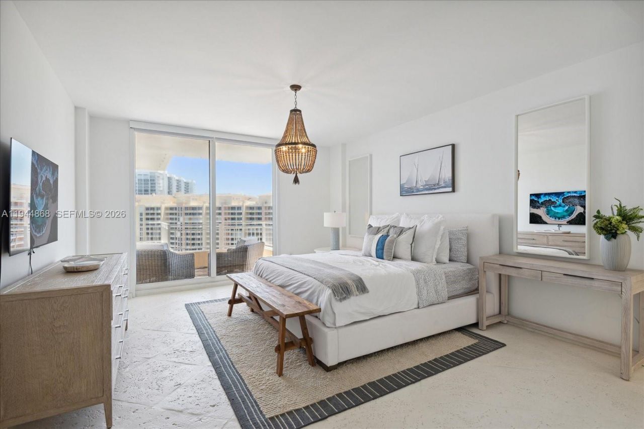 791 Crandon Blvd, Unit 1501, Key Biscayne, FL 33149 Photo