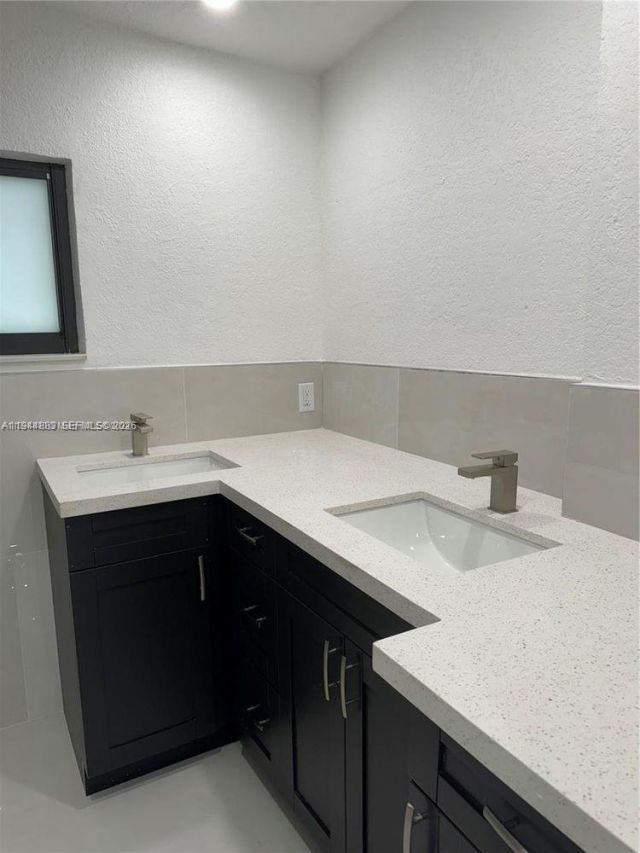 1210 NW 123rd St, Unit 1210, North Miami, FL 33167 Photo