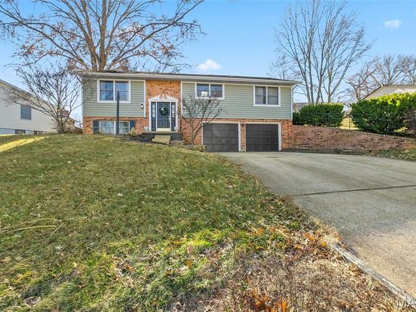 10 Oxford Drive, Washington, MO 63090