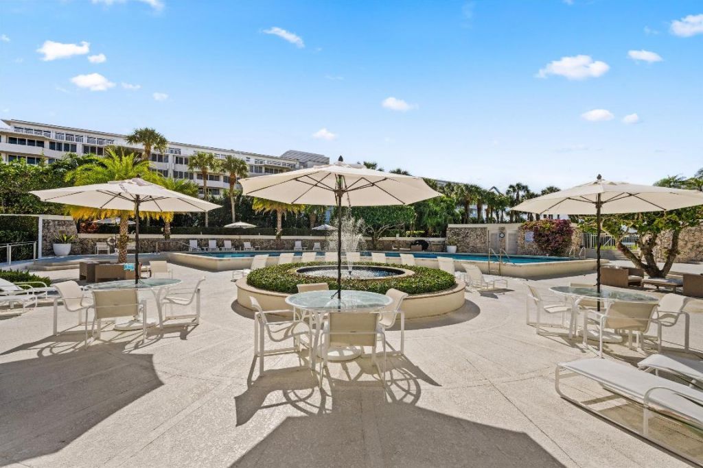 2760 S Ocean Boulevard, Unit 517, Palm Beach, FL 33480 Photo