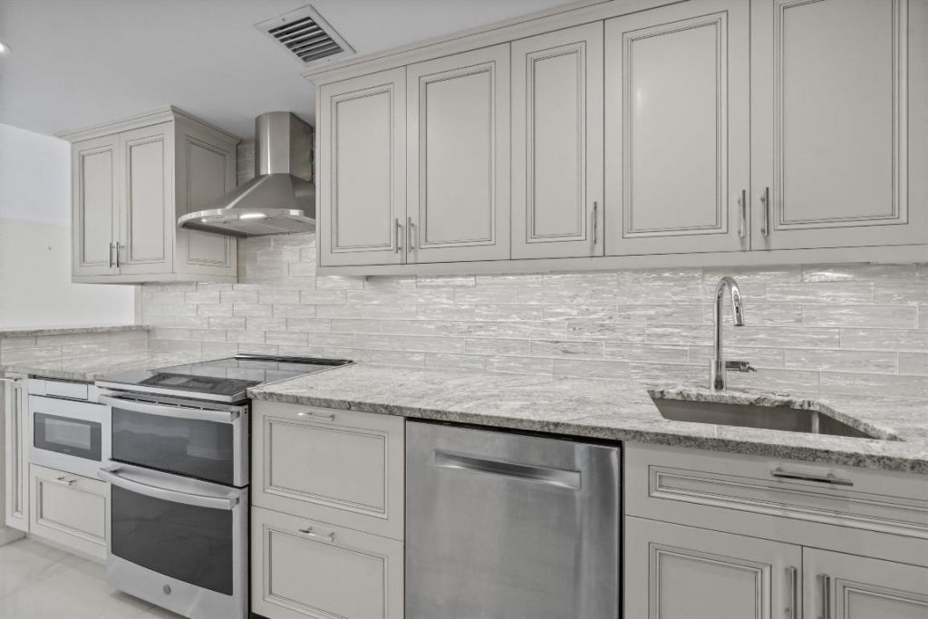 2760 S Ocean Boulevard, Unit 517, Palm Beach, FL 33480 Photo