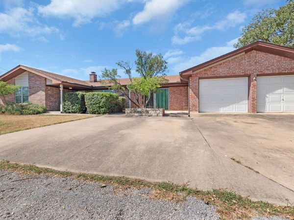 2025 Forest TRL, Kingsland, TX 78639