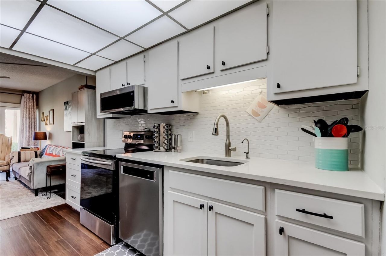 5080 Locust Street Ne, Unit 130, Saint Petersburg, FL 33703 Photo