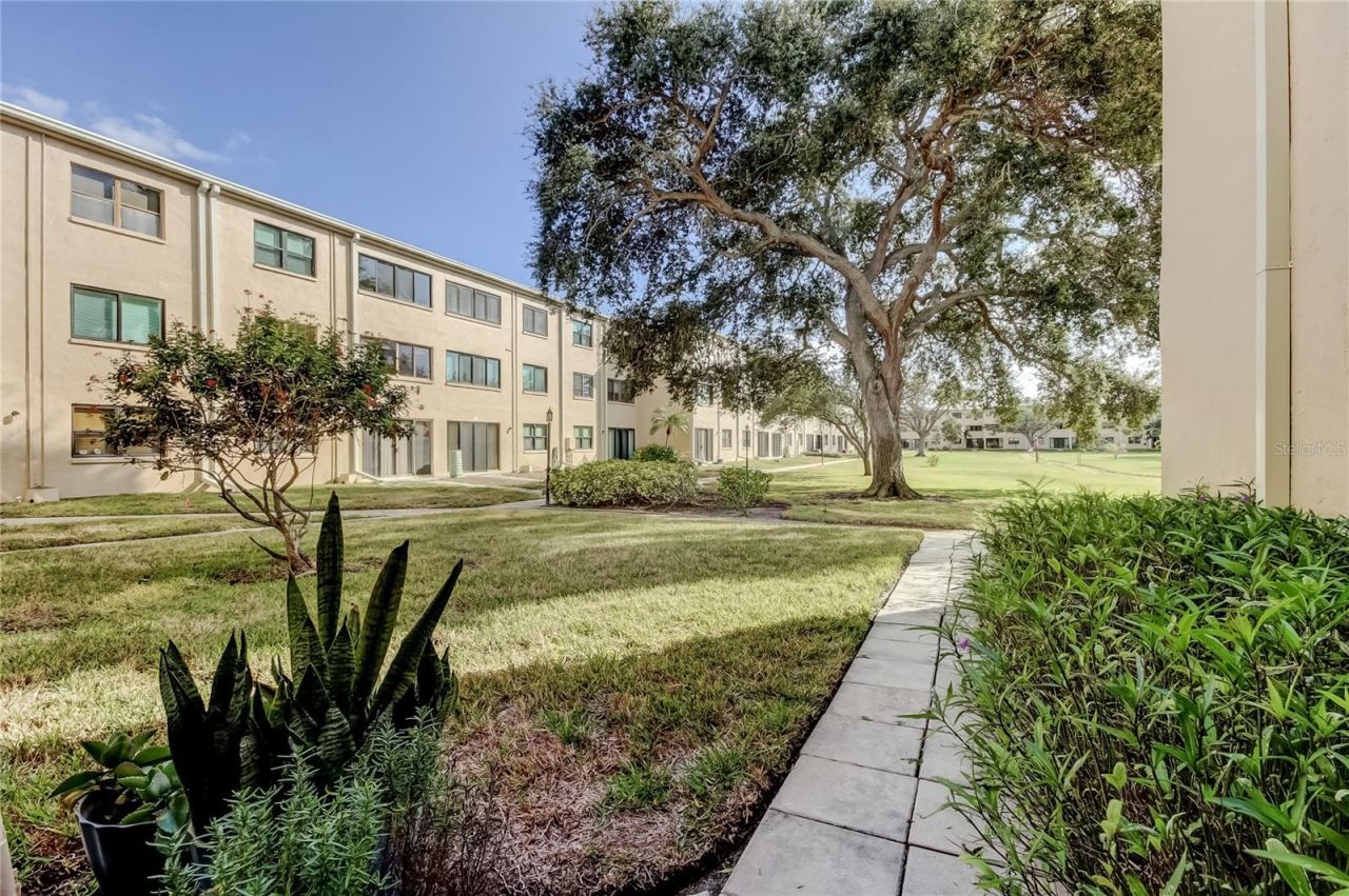 5080 Locust Street Ne, Unit 130, Saint Petersburg, FL 33703 Photo