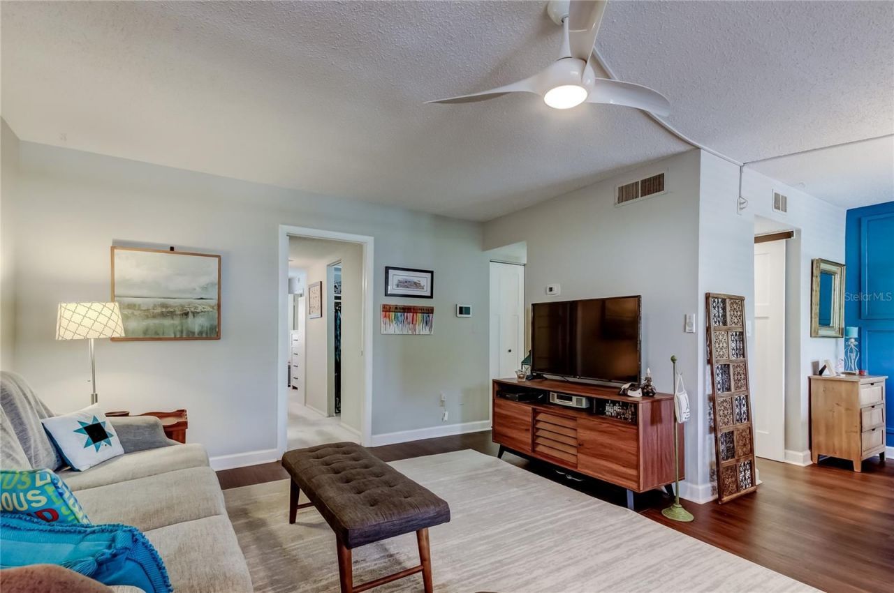 5080 Locust Street Ne, Unit 130, Saint Petersburg, FL 33703 Photo