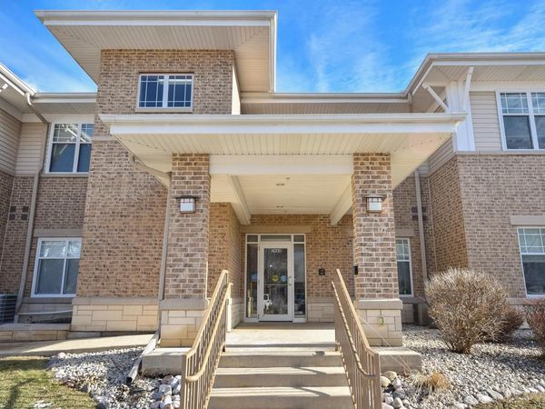3960 S Prairie Hill LANE, Unit 205, Greenfield, WI 53228